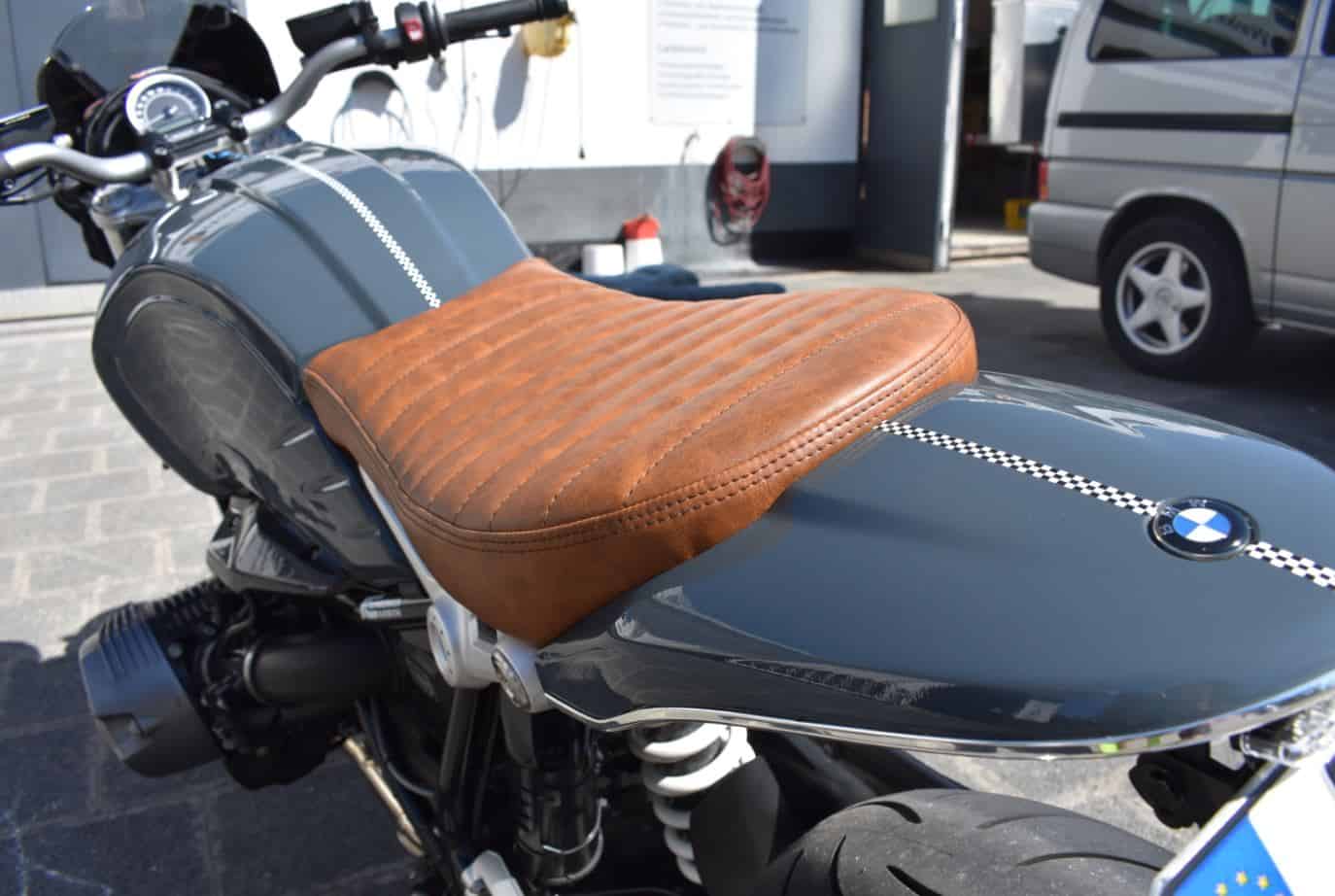 Motorrad-Sitzbank-Sattler-Bezug Motorräder