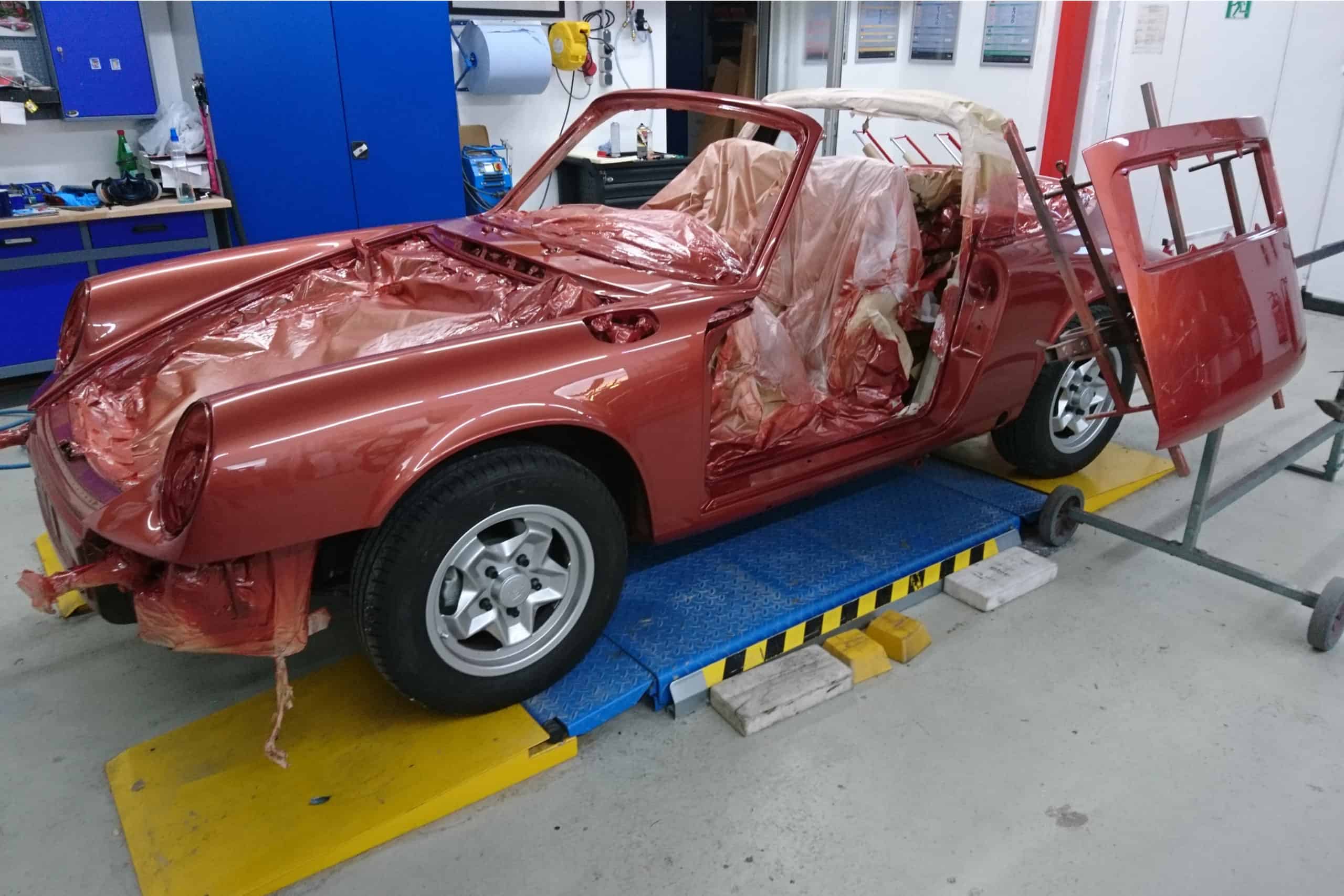 1-porsche-verkleinert Lackiererei