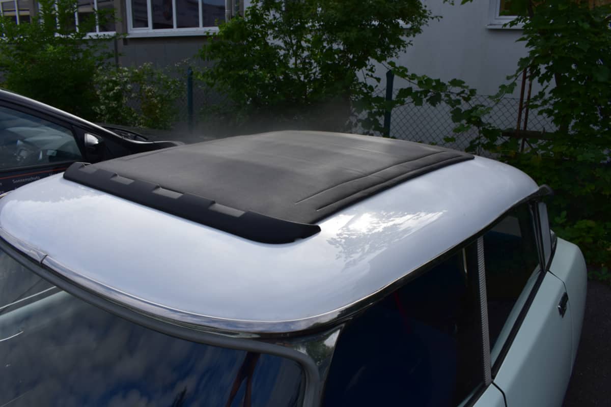 Citroen-DS-Faltverdeck-Sattlerei-Waskey-Titel Webasto - Dachfenster