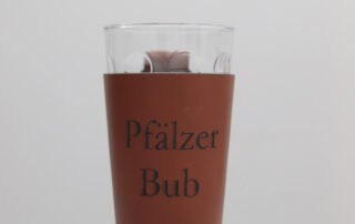 weinglashalter_zum_umhaengen_Weinwanderung_halter_weinfest_glashalter_dubbeglas_halter_schorlehalter_weinhalter